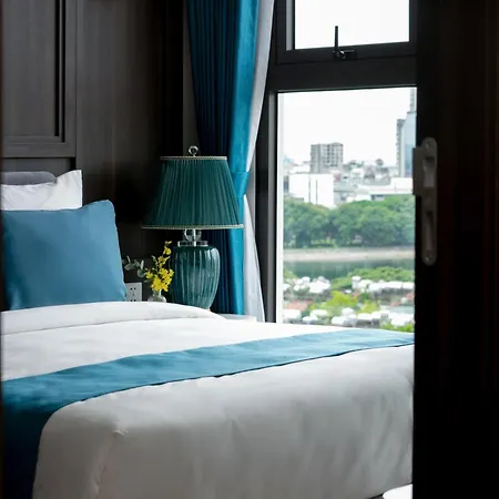 H-Vista - The Gloria Nguyen Hong Apartment